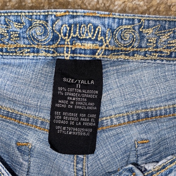 Squeeze Jeans - Picture 2 of 15